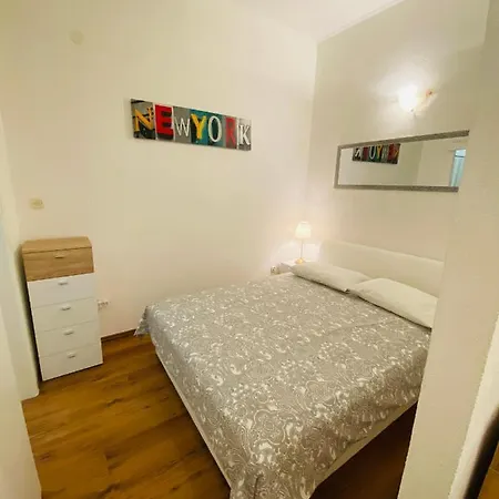 Lägenhet Lovrekovic *