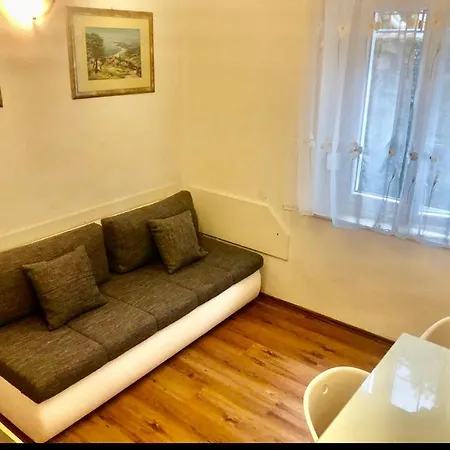 Lovrekovic * Split