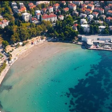 Lovrekovic * Split